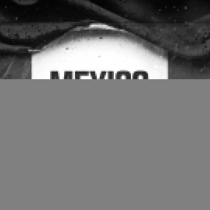 What are some eco-friendly decoration options for serving Mexican drinks?