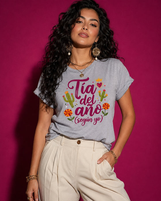 Tante de l'année (selon moi) T-shirt pour tante latina avec graphisme de cactus, fleurs et couronne, t-shirt drôle en espagnol, cadeau pour tante hispanique bien-aimée