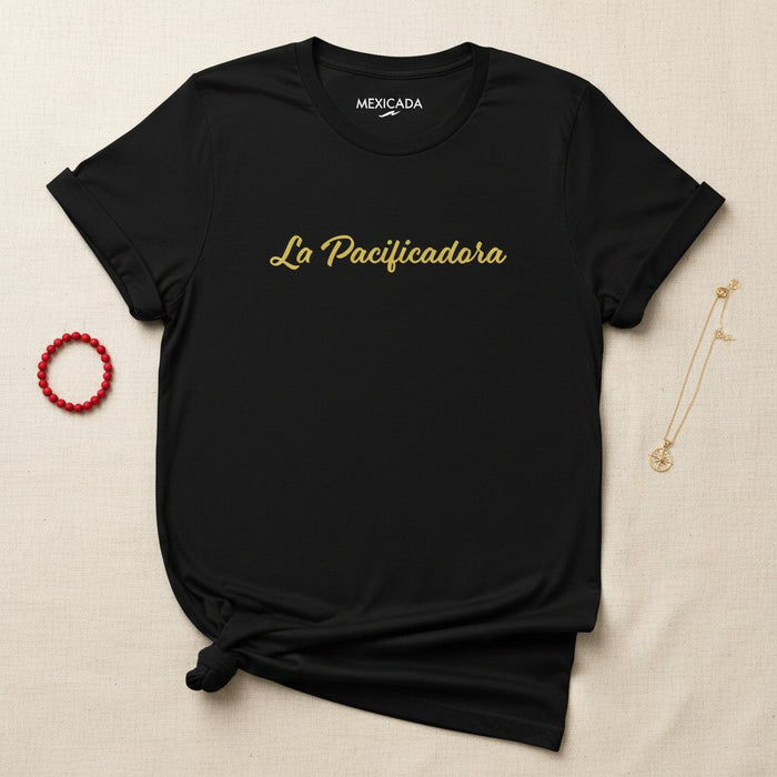 La Pacificadora T-Shirt Uomo e Donna | The Peacemaker, Forza, Guerriero, Giustizia, Protettore | L5