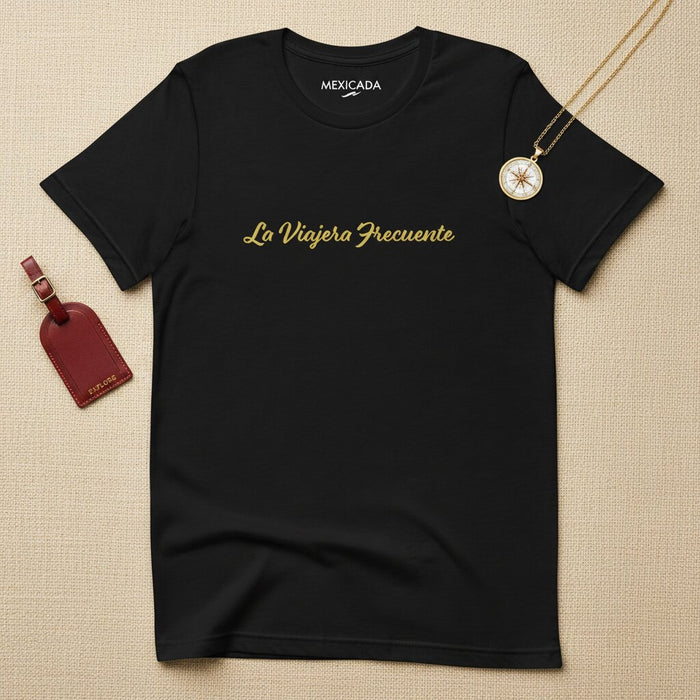 La maglietta da uomo e donna La Viajera Frecuente | Viaggiatore frequente, avventura, voglia di viaggiare, esploratore | L5