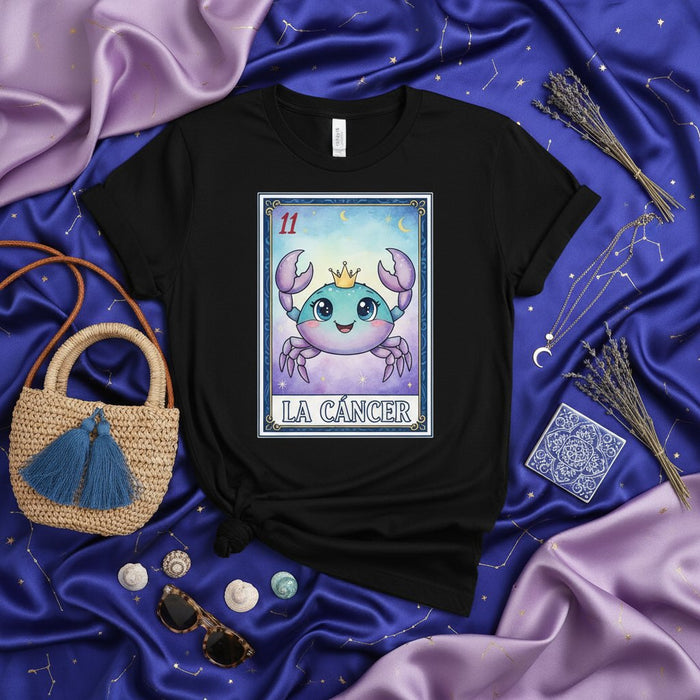 LA CÁNCER Loteria Card T-Shirt: Cute Cartoon Crab Zodiac Sign Graphic Tee, Unisex Cancer Horoscope Star Sign Shirt, Spanish Lotería Deck Design Black T-Shirt