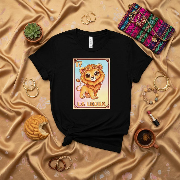 LA LEONA Cute Lion Loteria Card T-Shirt, Mexican Bingo Game Number 17 Kawaii Unisex Tee, Funny Gift for Cat Lovers and Latin Culture Fans