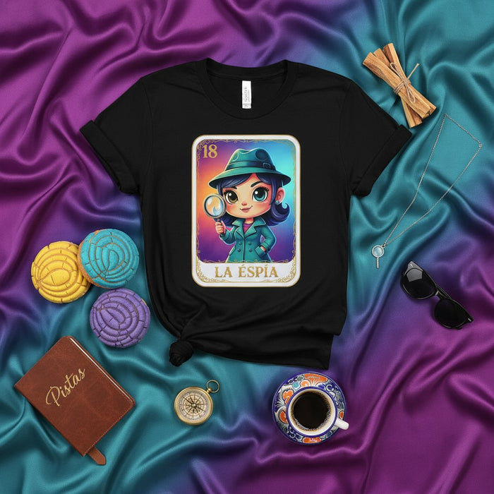 Tarjeta de Lotería LA ESPÍA Camiseta Unisex 18 - Diseño de Dibujos Animados de Espía Detectivesco, Ropa Inspirada en el Juego de Bingo Mexicano para Hombres Mujeres, Camisa con Estampado Gráfico Vibrante