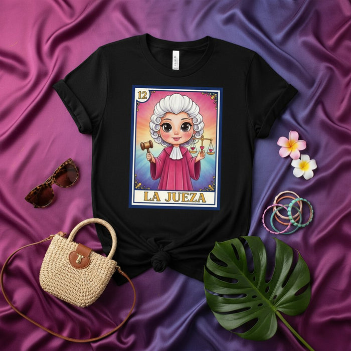 Camiseta LA JUEZA, diseño de carta de La Lotería, jueza con mazo y balanza de justicia, regalo divertido para abogadas, camiseta gráfica unisex, ropa inspirada en el juego de lotería mexicana