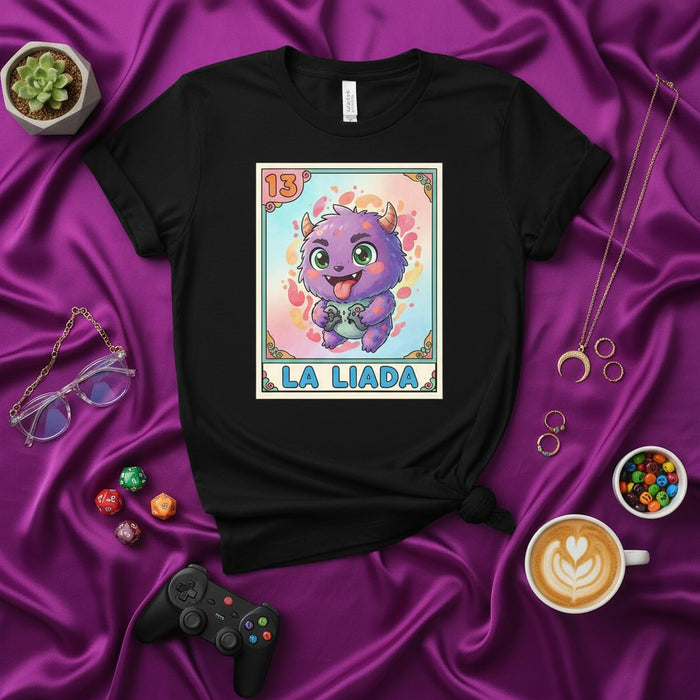Tarjeta de Lotería LA LIADA Camiseta: Monstruo Morado Lindo con Cuernos, Divertida Estampa de Arte de Bingo Mexicano, Polera Unisex de Criatura Mística de Dibujos Animados Regalo