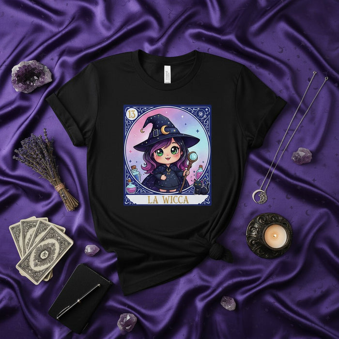 Camiseta de carta de Lotería de Bruja Chibi LA WICCA, camiseta de arte de juego de Tarot Wiccan Pagano Kawaii, camisa de gato negro mágico celestial, regalo estético oculto para brujas, número 13