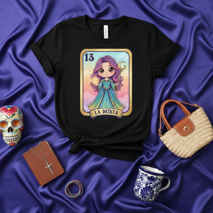 La camiseta La Lotería Carta 13, con gráfico de diosa adorable, estilo chibi, arte de bingo mexicano, diseño de fantasía inspirado en tarot oculto, ropa unisex