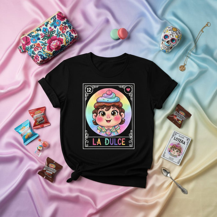 LA DULCE Maglietta Carta Lotteria Kawaii Cupcake Pastello Arcobaleno - Simpatica T-Shirt Grafica Bingo Messicana per Donna e Uomo, Camicia Unisex Stile Dolce Dessert