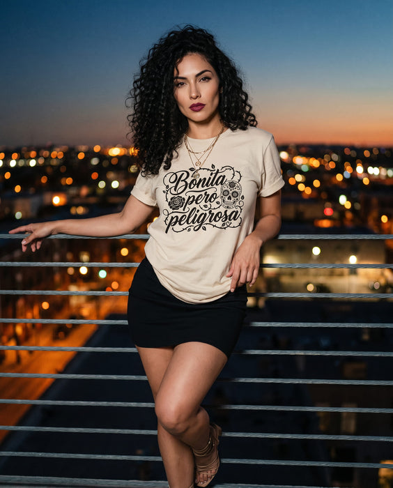 Camiseta Bonita Pero Peligrosa, Calavera de Azúcar, Cita en Español, Día de Muertos, Mexicana, Gráfica para Mujer, Estilo Boho, Diseño Floral