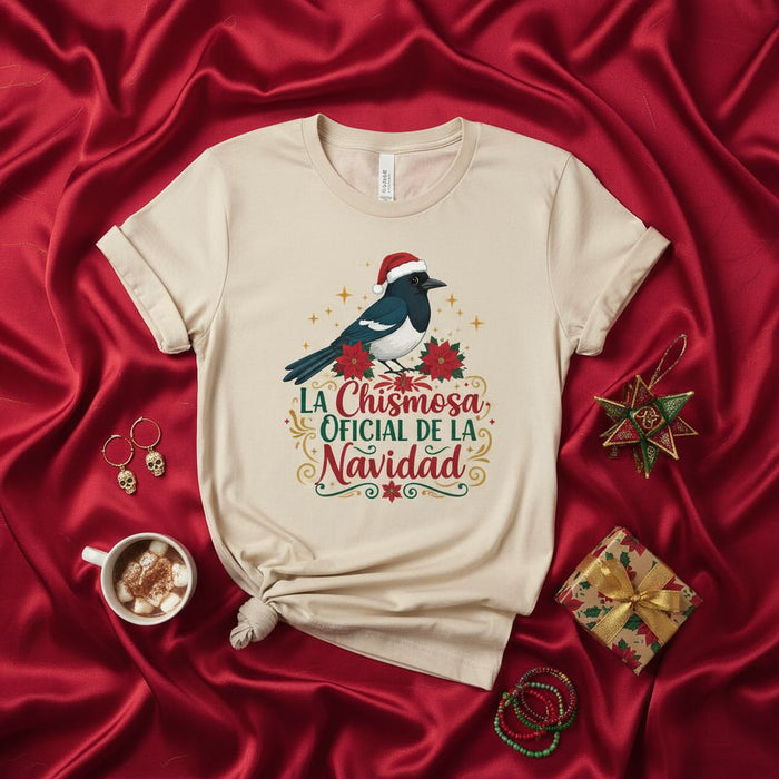 La Chismosa Oficial de la Navidad Shirt, Funny Christmas Magpie Bird T-Shirt, Spanish Holiday Tee, Sarcastic Secret Santa Gift Idea, Unisex Xmas Party Top for Women and Men