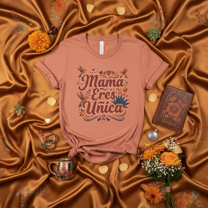 Mamá Eres Única Camiseta, Regalo de Día de la Madre en Español para Mamá, Linda Camiseta Gráfica de Mamá para Madres Únicas, Ropa Latina, Camisa de Mamá Única para Mujer