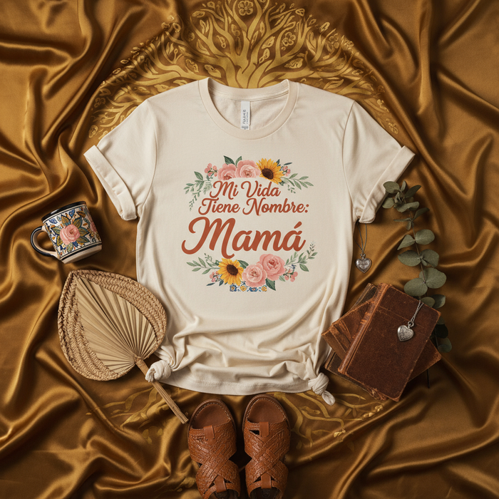 Mi Vida Tiene Nombre Mamá T-Shirt, Spanish Mother's Day Gift, Floral Tee for Mom, Mama Life Shirt, Regalo para Mamá, Best Mom Ever T-shirt, Cute Floral Mom Graphic Tee, Spanish Quote Mother Shirt, Shirt for Hispanic Mother, Regalo para el Día de la Madre