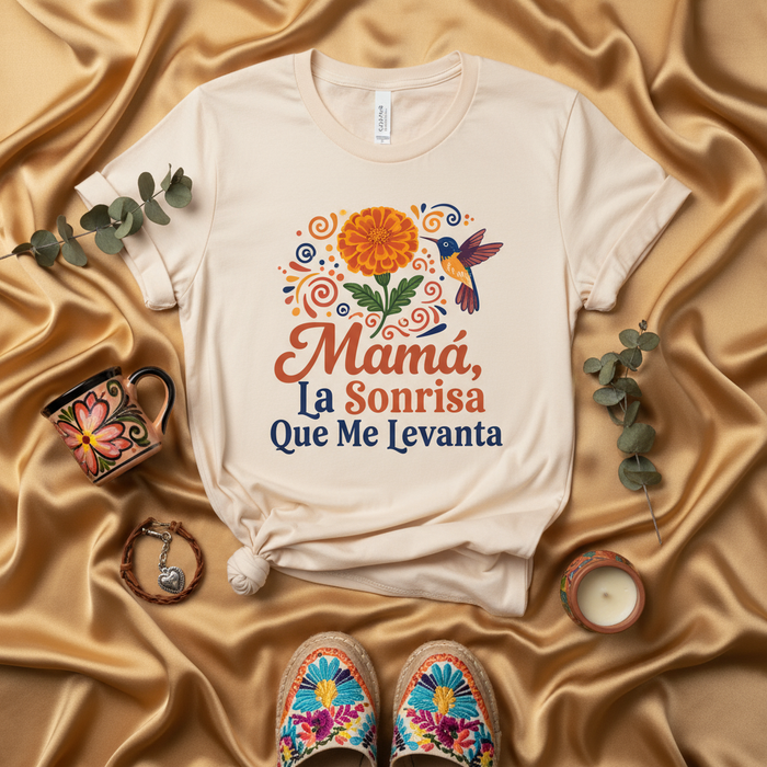 La Sonrisa Que Me Levanta T-Shirt para Mamá, Regalo Día de las Madres, Camiseta Floral Colibrí Cempasúchil, Ropa Mamá Latina