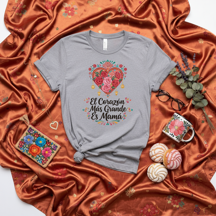 El Corazón Más Grande Es Mamá T-Shirt | Mexican Heart Floral Design Mother's Day Tee | Latina Mama Gift Shirt | Spanish Quote Mom Shirt | Serigrafía Style Top for Women