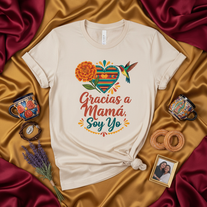 Maglietta "Gracias a Mamá, Soy Yo", Disegno Colibrì e Cuore Floreale Ispirato a Festa Messicana, Maglia Spagnola per la Festa della Mamma, Regalo Culturale per Mamma Latina