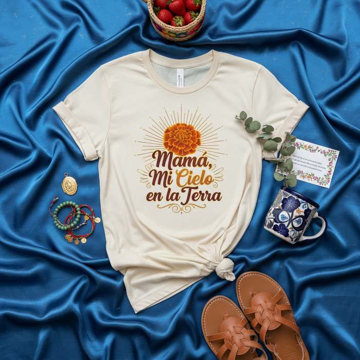 Mamá, Mi Cielo en la Tierra Camiseta con Caléndula, Regalo para Mamá, Día de las Madres, Playera en Español, Ropa Latina, Outfit Casual, Estilo Bohemio, Marigold Flower T-Shirt, Mother's Day Gift