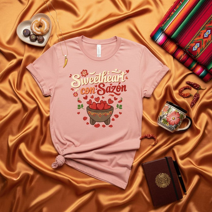 Maglietta in Spanglish San Valentino Con Sazón, Regalo per Lei con Cuore Latina, Top Estetica Unisex
