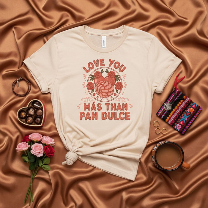 Ti Amo Più del Pan Dulce Maglietta, T-shirt Pane Dolce Messicano Concha, Regalo San Valentino, Maglietta Unisex Divertente Abbigliamento Ispanico Cibo, Frase Spagnola