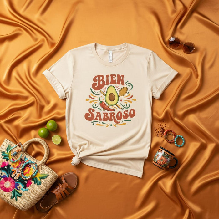 Maglietta Bien Sabroso con design avocado e peperoncino, divertente maglietta spagnola per amanti del cibo, camicia grafica cucina messicana, regalo unisex per appassionati di cucina