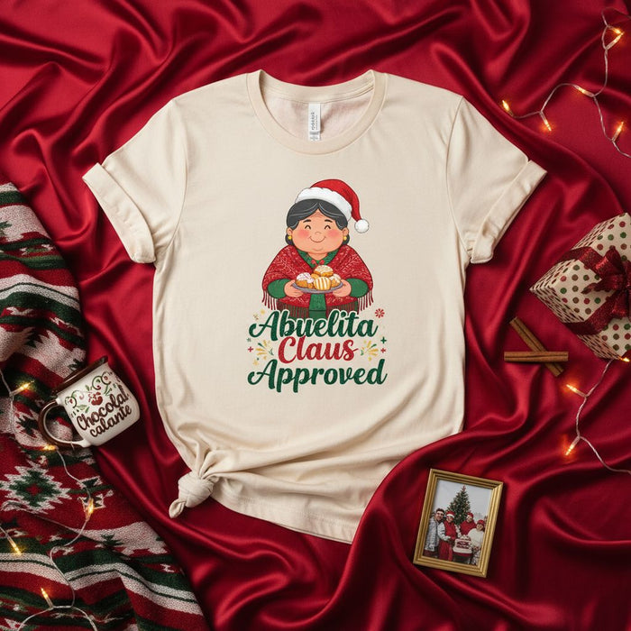 Camiseta Aprobada por Abuelita Claus | Camisa de Navidad para Abuelas Latinas | Regalo de Navidad Gracioso México-Americano para Mujer