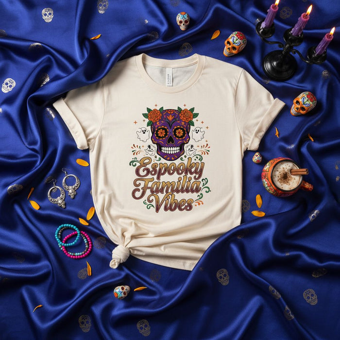 Camiseta Vibras de Familia Espooky Calavera de Azúcar Día de Muertos Halloween Floral Playera Gráfica Unisex