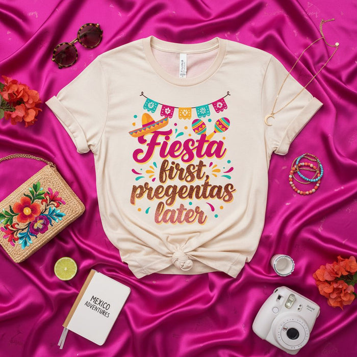 Fiesta Primero Preguntas Después Camiseta, Divertida Camisa de Fiesta Cinco de Mayo, Playera de Celebración Mexicana, Lindo Top Unisex de Fiesta para Mujeres, Diseño Vibrante para Evento Festivo