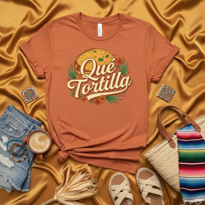 Maglietta Qué Tortilla, Maglietta Divertente Cibo Ispanico, Maglia Fiesta Messicana, Top Grafico Slang Spagnolo, Regalo Streetwear Culturale per Amanti dei Taco, Design Burrito e Quesadilla, Unisex.