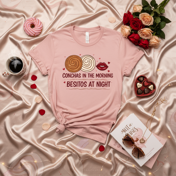 Maglietta Conchas al Mattino Besitos di Sera, Pan Dulce Carina, San Valentino, Latina, Regalo per Amante Cibo Messicano, Maglia Divertente da Foodie, Abbigliamento per Amante Pane Dolce, Idea Regalo Latinx