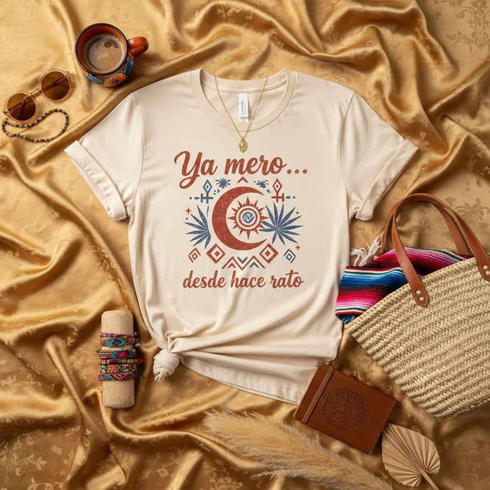 Ach Du meine Güte... schon lange Unisex T-Shirt, himmlisches Sonne-Mond-Design, Latina Pride Spanischer Spruch T-Shirt, Boho-Stil Grafik-Shirt