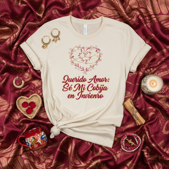 Caro Amore: Sii La Mia Coperta in Inverno - Maglietta con Citazione d'Amore Spagnola, Design Romantico Cuore e Viti, Regalo di San Valentino, Abbigliamento Anniversario