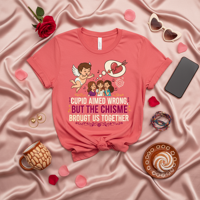 Maglietta Cupido Ha Sbagliato Mira Ma Il Chisme Ci Ha Uniti, Divertente Maglietta Per Migliori Amiche, Maglietta Chismosa Latina, Regalo Per Squadra Del Gossip Tra Amiche, Simpatica Maglietta Dell'Amicizia Da Donna