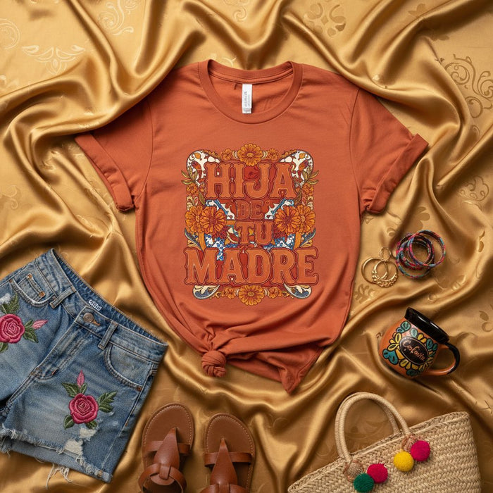 Maglietta Hija De Tu Madre Design Floreale Retrò Testo Spagnolo Groovy Regalo per Figlia Latina Maglia per la Ragazza della Mamma Cinque De Mayo Dia De Las Madres