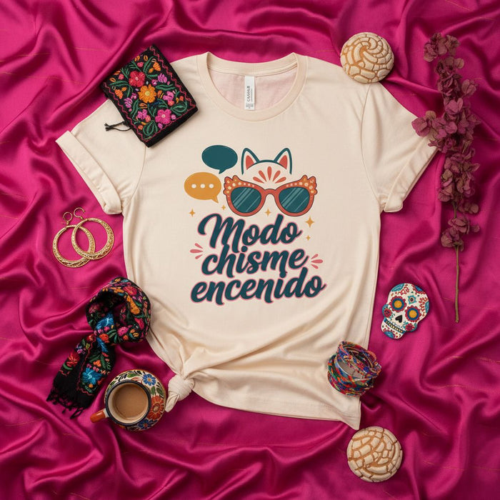 Modo Chisme Encendido T-Shirt: Funny Cat with Sunglasses & Speech Bubbles Tee, Mexican Theme Apparel, Unisex Spanish Phrase T-Shirt for Gossip Lovers