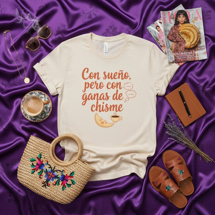 Con sueño, pero con ganas de chisme T-Shirt, Spanish Quote Tee, Tired but Ready for Gossip Shirt, Coffee and Moon Design, Unisex Gift for Chismosa Friend Mexicada