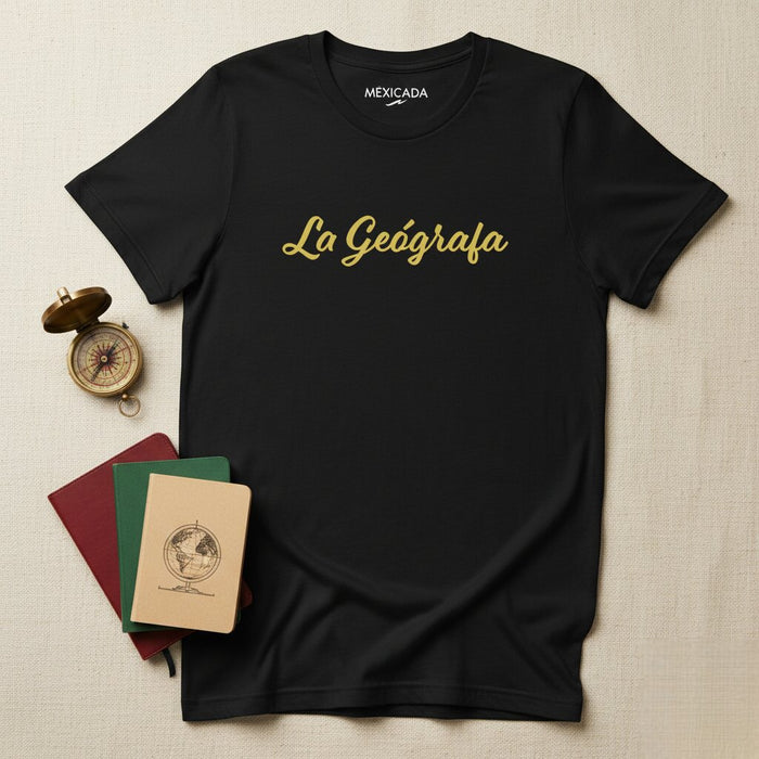 La T-shirt da uomo e da donna La Geógrafa | Geografo, Avventura, Esplorazione, Viaggio, Mappa | L5