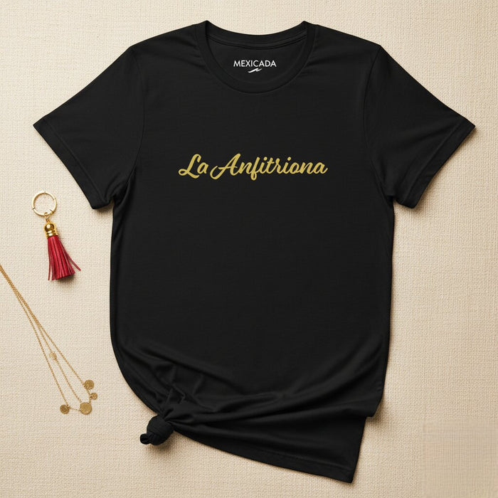 La T-shirt da uomo e da donna La Anfitriona | L'Ospite, Leader, Celebrazione, Potere, Comunità, Onore | L5