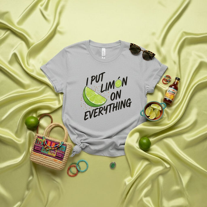 T-shirt I Put Limón On Everything | Tee-shirt drôle pour les amoureux de la cuisine latine et des agrumes | Chemise unisexe avec graphique de citron vert | Idée cadeau collation mexicaine et sauce piquante