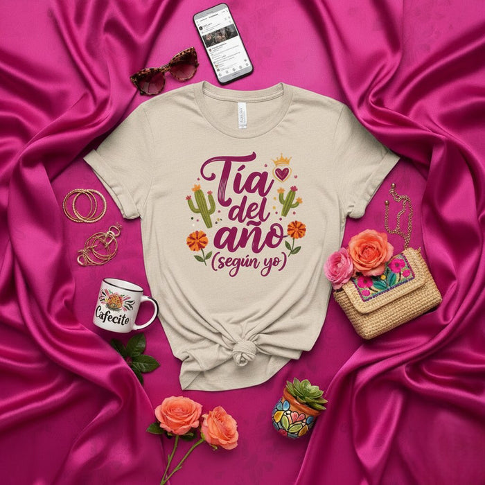 Tante de l'année (selon moi) T-shirt pour tante latina avec graphisme de cactus, fleurs et couronne, t-shirt drôle en espagnol, cadeau pour tante hispanique bien-aimée