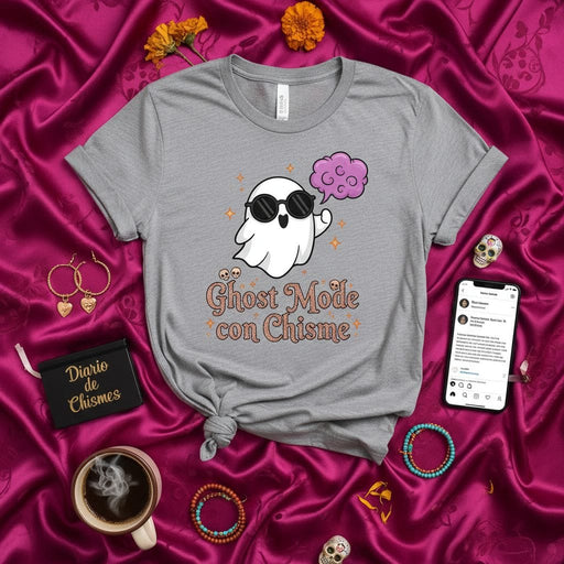 Ghost Mode con Chisme T-Shirt, Funny Spooky Season Ghost with Sunglasses and Gossip Cloud Tee, Cute Halloween Gift for Chismosa Friends, Unisex Graphic T-Shirt in Spanish and English Mexicada