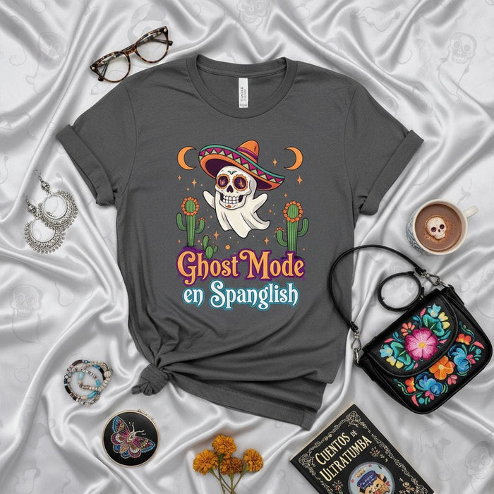 Ghost Mode en Spanglish Halloween T-Shirt, Día de Muertos Skeleton Ghost Sombrero Cactus Tee, Funny Spanglish Fall Holiday Shirt, Mexican Sugar Skull Ghost Unisex Graphic T-Shirt Gift Mexicada