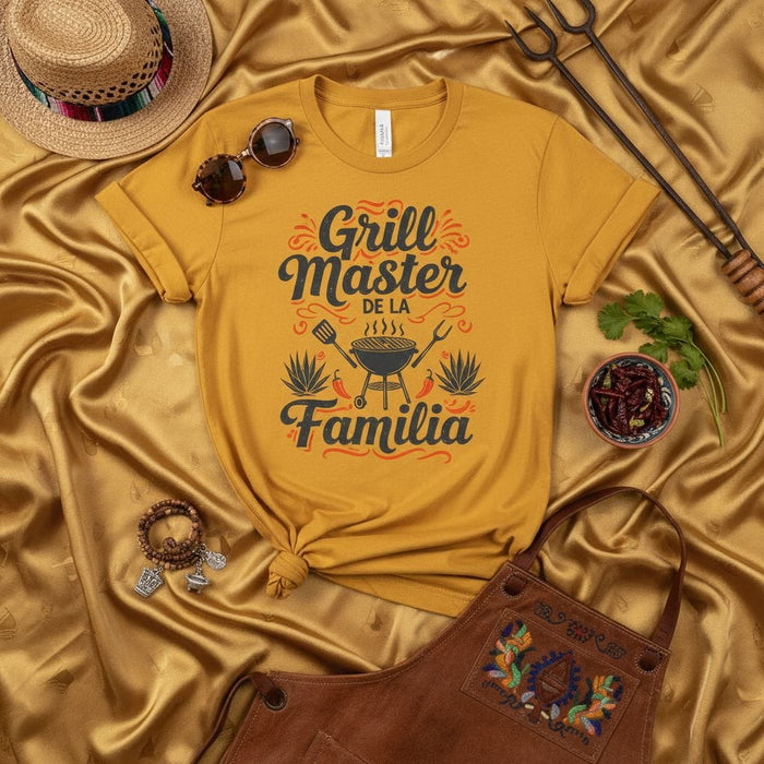 Grill Master de la Familia Shirt, Funny Spanish English BBQ T-Shirt, Unisex Family Grill Boss Tee, Best Dad Brother Husband Gift for Cookout, Fiesta, or Birthday, Cinco de Mayo Apparel Mexicada