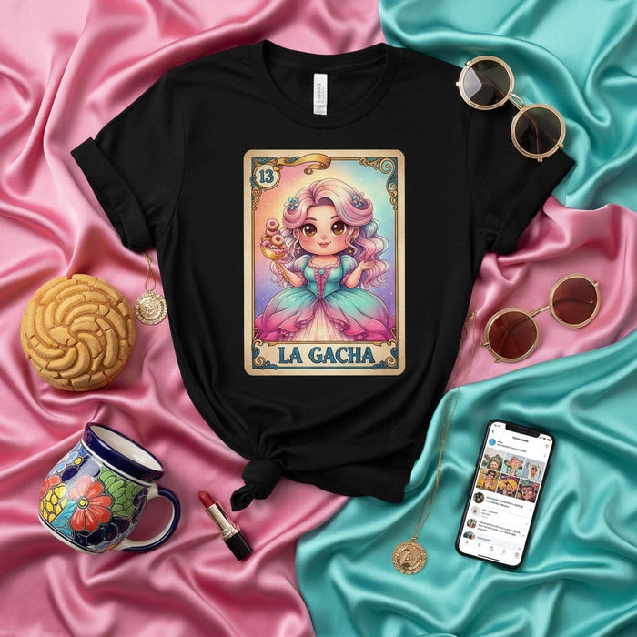 LA GACHA Cute Pastel Pink Hair Princess Doll Loteria Card T-Shirt Kawaii Anime Manga Style Graphic Tee for Women Girls Video Gamer Aesthetic Gift Mexicada
