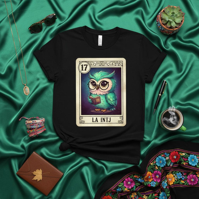 LA INTJ The Owl Loteria Card 17 T-Shirt, Cute Cartoon Glasses Reading Book, Funny MBTI Personality Type Graphic Tee, Unisex Black Shirt Gift Mexicada
