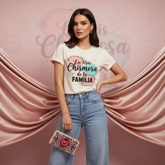 La Más Chismosa de la Familia T-Shirt, Funny Spanish Family Gossip Shirt, Latina Family Gift Tee, Cute Graphic T-shirt for Women, Chisme Shirt Mexicada