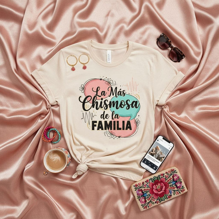 La Más Chismosa de la Familia T-Shirt, Funny Spanish Family Gossip Shirt, Latina Family Gift Tee, Cute Graphic T-shirt for Women, Chisme Shirt Mexicada