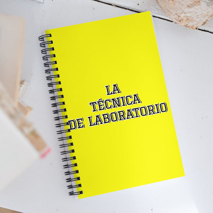 La Técnica De Laboratorio The Lab Technician | Yellow Spiral Notebook, 140 Dotted Sheets | Funny Gift Idea Home Office Work | Mexican Spanish Pride Gift Mexicada