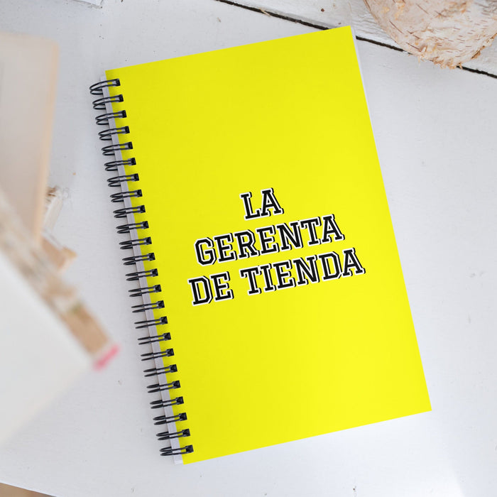 La Gerenta De Tienda The Store Manager | Yellow Spiral Notebook, 140 Dotted Sheets | Funny Gift Idea Home Office Work | Mexican Spanish Pride Gift Mexicada