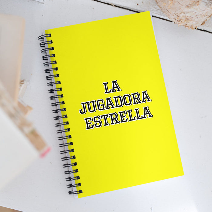 La Jugadora Estrella The Star Player | Yellow Spiral Notebook, 140 Dotted Sheets | Funny Gift Idea Home Office Work | Mexican Spanish Pride Gift Mexicada