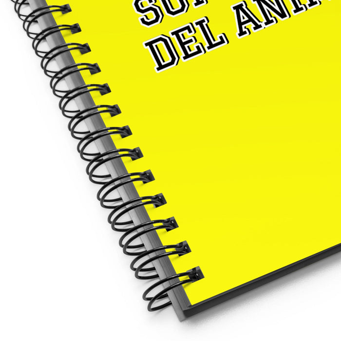 La Súperfan Del Anime The Anime Superfan | Yellow Spiral Notebook, 140 Dotted Sheets | Funny Gift Idea Home Office Work | Mexican Spanish Pride Gift Mexicada