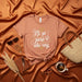 Ni sé pero ahí voy T-shirt | Spanish Graphic Tee | Latinx Shirt | Latina Gift | Unisex T-Shirt | Boho Style Top | Aesthetic Clothing | Motivational Quote Tee | Spanglish T-shirt Mexicada